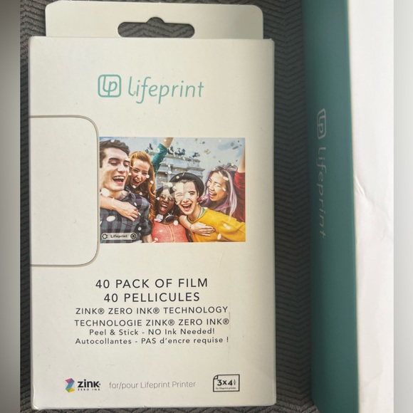 Brand New Lifeprint portable photo and video printer with pack of film - Picture 3 of 8